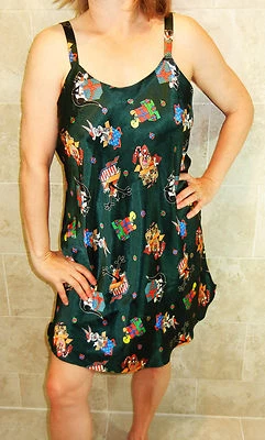 DIVERTIDO Y SEXY!!! CAMISÓN CHEMISE SATINADO ESTAMPADO CÓMIC VERDE LOONEY TUNES L NUEVO SIN ETIQUETAS Foto 1 de 4