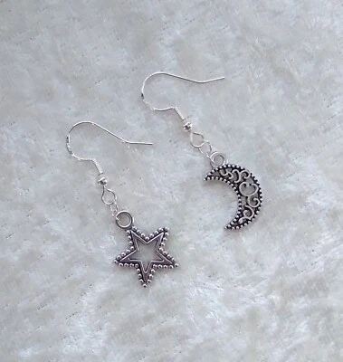 Tibetan Silver Star & Moon Odd 925 Silver Hook Earrings. Handmade In Gift Bag Foto 1 de 4