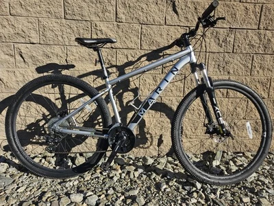 Bicicleta de montaña Marin Rock Springs cuadro de 16 pulgadas ruedas frenos de disco Foto 1 de 4