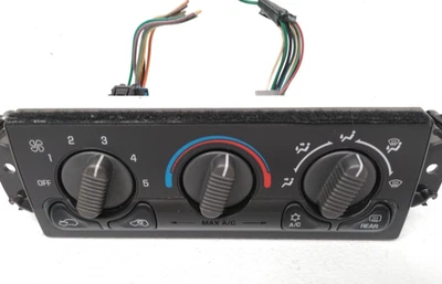 Interruptor de descongelación trasero control calefacción GMC 2001 2002 Sierra Avalanche 15054698 S46 Foto 1 de 4