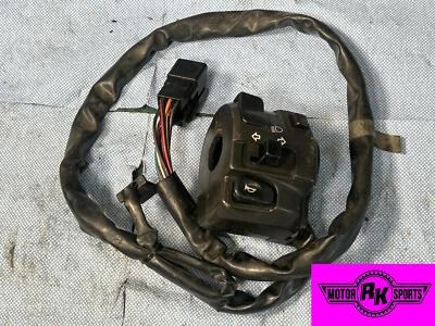 04-10 CONTROLES INTERMITENTE MANILLAR LATERAL IZQUIERDO KAWASAKI NINJA ZX10R 46091-0116 Foto 1 de 4