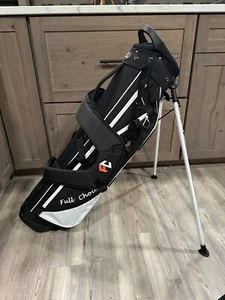 Lightweight Golf Bag, Full Length 4-Way Portable Dividers with Dual Straps - Picture 1 of 11