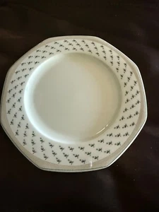 Platos(s) de pan y mantequilla/ensalada Wedgwood Damson de 8" hueso marfil China Inglaterra - Imagen 1 de 3