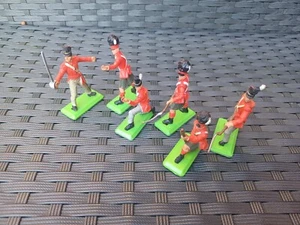 Vintage Britains deetail Waterloo Highland & British Intantry bundle 1/32 - Picture 1 of 18