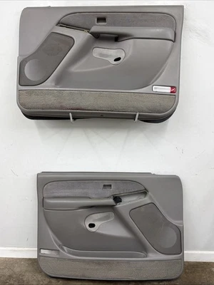 99-02 Chevrolet GMC Tahoe Yukon Silverado Sierra paneles de puerta peltre OEM bonito Foto 1 de 4