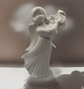 Estatua de ángel tocando un arpa vintage años 70 molde de cerámica 11 1/2" esmalte blanco - Imagen 1 de 21