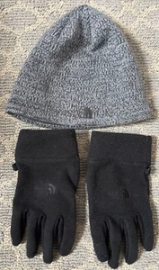 North Face Gray Hat & XL Black U/R Powered Gloves - Picture 1 of 8