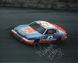 Richard Petty signed NASCAR 8x10 photo autographed The King #4 - Picture 1 of 1