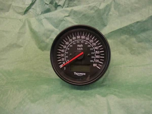 Triumph Cockpit Gauge Speedo Mls (Int.*) Tacho Sprint 955 UK Version - Picture 1 of 1