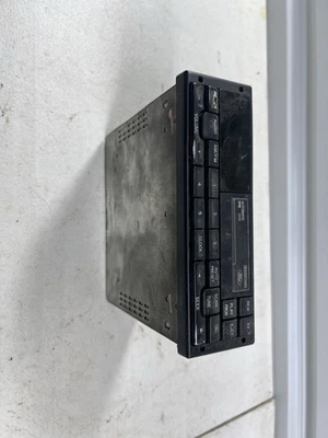 Núcleo o piezas de radio Ford serie F/Bronco 92-97 Foto 1 de 4