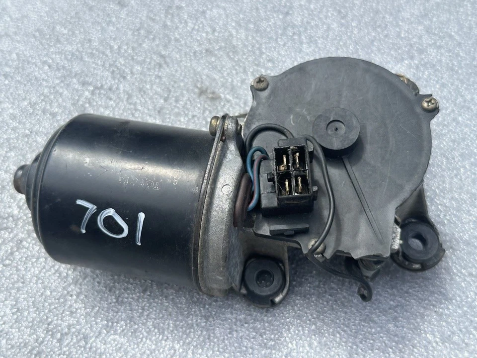 1987 TOYOTA CELICA MOTOR LIMPADOR DE PARA-BRISA 85110-20261 - Imagem 1 de 4