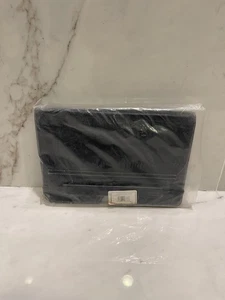 Targus Tablet Case 10 in Leather Flip Case Stand Black With Closing Strap - Picture 1 of 3