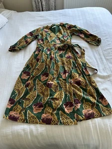 Toast grün gelb rosa Bananenblatt Faux Wickel Midi Kleid Gr 12 Baumwolle Taschen - Bild 1 von 17