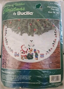 Bucilla Tree Skirt Kit #32521 "December 24th" 35 Inches Round - Picture 1 of 5