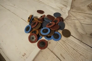 36PC 2" Assortment of Fine, Medium and Coarse Aluminum Sanding Discs - Imagen 1 de 2