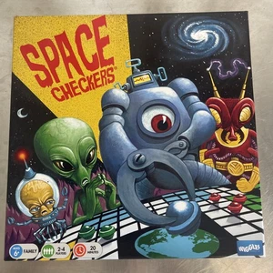 Space Checkers Family Board Game Strategy Draughts (2 to 4 Players Age 6yrs+) - Picture 1 of 3