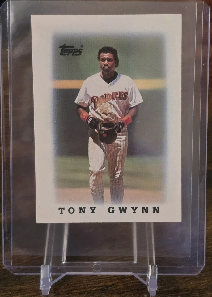 1988 Topps League Leaders Minis - #74 Tony Gwynn San Diego Padres - Image 1 of 2