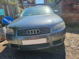 Audi A3 2015 2L TDI Sport 6 velocidades manual 3 puertas escotilla gris delfín *coche de freno - Imagen 1 de 9