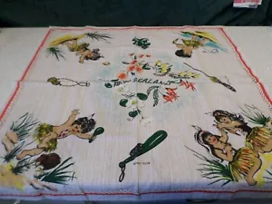 Beautiful Vintage New Zealand Designed Small Decorative Tablecloth-34" x 35" - Picture 1 of 16