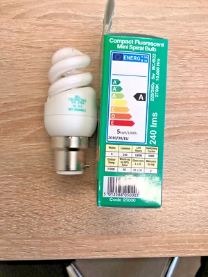 5w BC spiral bulb CFL BELL  05000 WARM WHITE CFL 240 lumens - Image 1 of 2