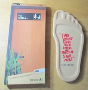 CultureFly The Office Foot Shaped Ceramic Soap Dish - NEW - Picture 1 of 2