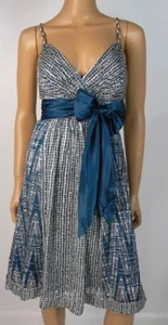 $280 BCBG MaxAzria Teal Blue Ivory Silk Chiffon Vneck Empire Dress 6 NWT - Picture 1 of 8