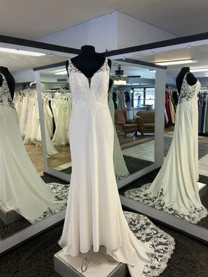 Vestido de novia cuello en V Foto 1 de 4