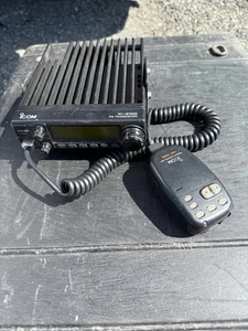 Icom IC-2100 FM Radio Transceiver VHF Mobile Ham - Picture 1 of 3