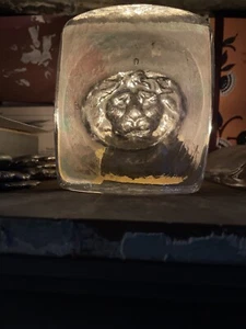 Lion Head/Blown Glass - Picture 1 of 4