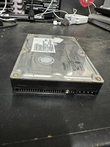 Hard Disk Usato IDE 3,5" 20gb MAXTOR D740X-6L MX6L020J1 253453-001 A00 - Foto 1 di 3