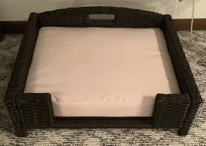 Pet Sofa Rattan Wicker Raised Bed With Foam Cushion Waterproof Cover Used Wicker - Picture 1 of 9