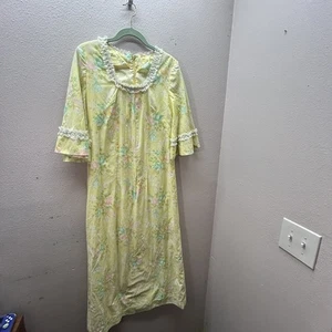 Vintage 70er Hausmantel Hawaii Kleid lang Flatterärmel Blumen Spitzenbesatz Maxi Gr. M - Bild 1 von 16