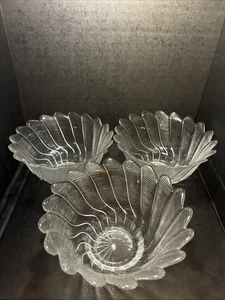 Indiana Glas LILY PONS ? Undurchsichtige Schale 4" geformte Blätter Vintage x 3 - Bild 1 von 9