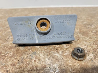 2016-2019 CHEVROLET CRUZE BATTERY HOLD DOWN BRACKET SUPPORT RETAINER WEDGE  - Image 1 of 2