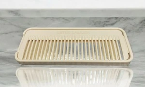 De colección Estée Lauder Diente Ancho Bolsillo Peine Espejo Clip en Estuche Beige Blanco - Imagen 1 de 6