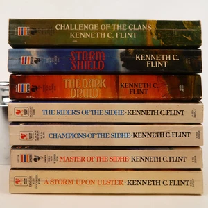 Kenneth C. Flint Lot - Finn MacCumhal, Sidhe, and A Storm Upon Ulster - 7 Books - Picture 1 of 5