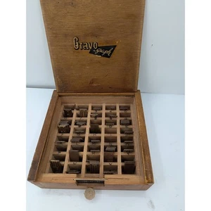 Gravograph Miscellaneous BRASS letters Typeset Printer 1 1/4 tall 1.5 LB woodbox - Picture 1 of 8