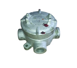 Crouse-Hinds Condulet & Lid GUJT 26 3/4" - Picture 1 of 4