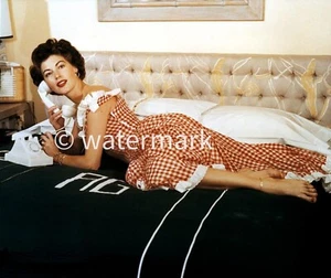 Vintage ACTRESS AVA GARDNER PIN UP - 8X10 PUBLICITY PHOTO - Picture 1 of 1