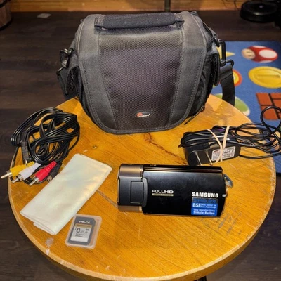 Samsung Digital Camcorder HMX-Q10BN/XAA Full HD 20X Zoom Small/Sleek **TESTED!!! - Image 1 of 4