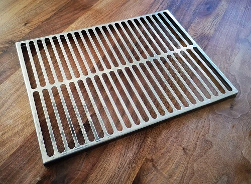 SMOKI RÄUCHERTECHNIK Flachrost mit Kantrahmen 34x25 cm aus Edelstahl für SMOKI Räucherofen