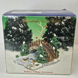 Vintage Heartland Valley Village Deluxe Accessory Bridge Over A Creek - Picture 1 of 14
