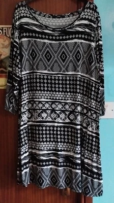 George Black And White Tshirt Dress (Size 16) - Image 1 of 3