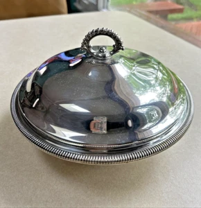 Vintage International Silver large covered dish w pyrex dish insert, never used - Picture 1 of 8