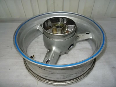 Llanta trasera Suzuki SV 1000 WVBX 5,50x17 pulgadas  Foto 1 de 4