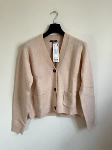 UNIQLO Soufflé Yarn V Neck Short Cardigan - Pink - Size M Medium NWT - Picture 1 of 4