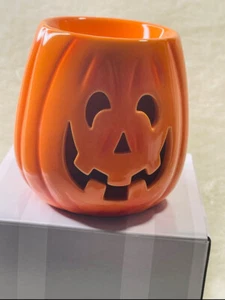 Nuevo Scentsy Pumpkin  Calentador Nuevo en la caja Blanco - Imagen 1 de 4