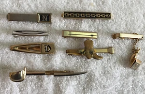 8 Hickok Tie Clips Clasps Sword Cowboy Boot Letter D S & N Silver Gold Tone USA - Bild 1 von 5