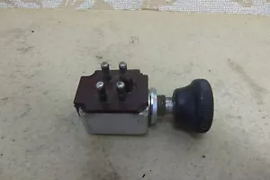 NOS MERCEDES W108 W109 W114 W115 W107 W111 Coupe HEATED REAR WINDOW SWITCH - Picture 1 of 5