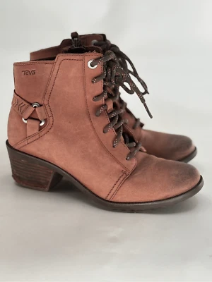 Botas Teva Tacón Foxy Con Cordones Mujer Talla 7 Cuero Marrón Impermeables Foto 1 de 4
